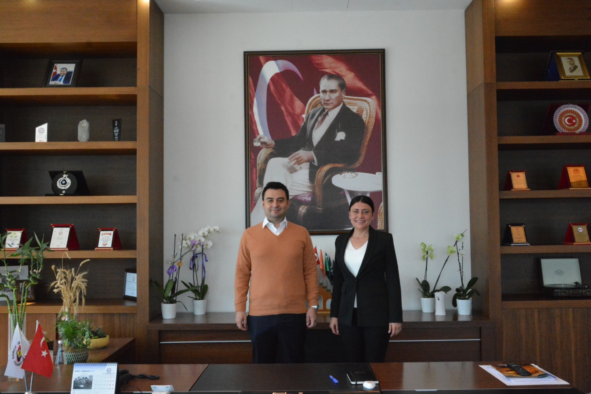 CHP Tekirdağ Milletvekili Aday Adayı Hülya Perin Meriç Odamız Yönetim Kurulu Başkanı İzzet Volkan´a  Ziyarette Bulundu
