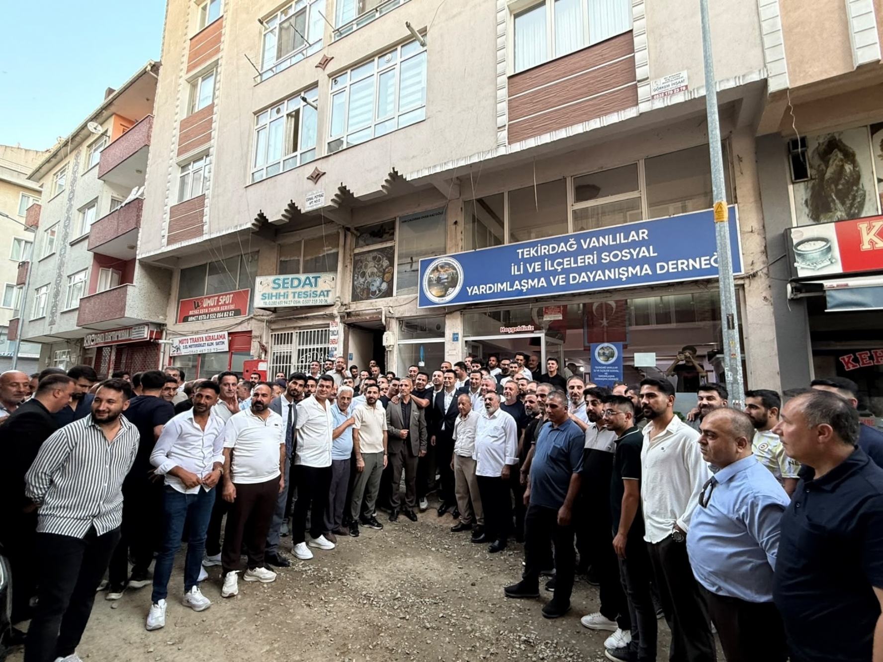 Odamız Yönetim Kurulu Başkanı İzzet VOLKAN´dan Tekirdağ Vanlılar Derneği´ne Ziyaret