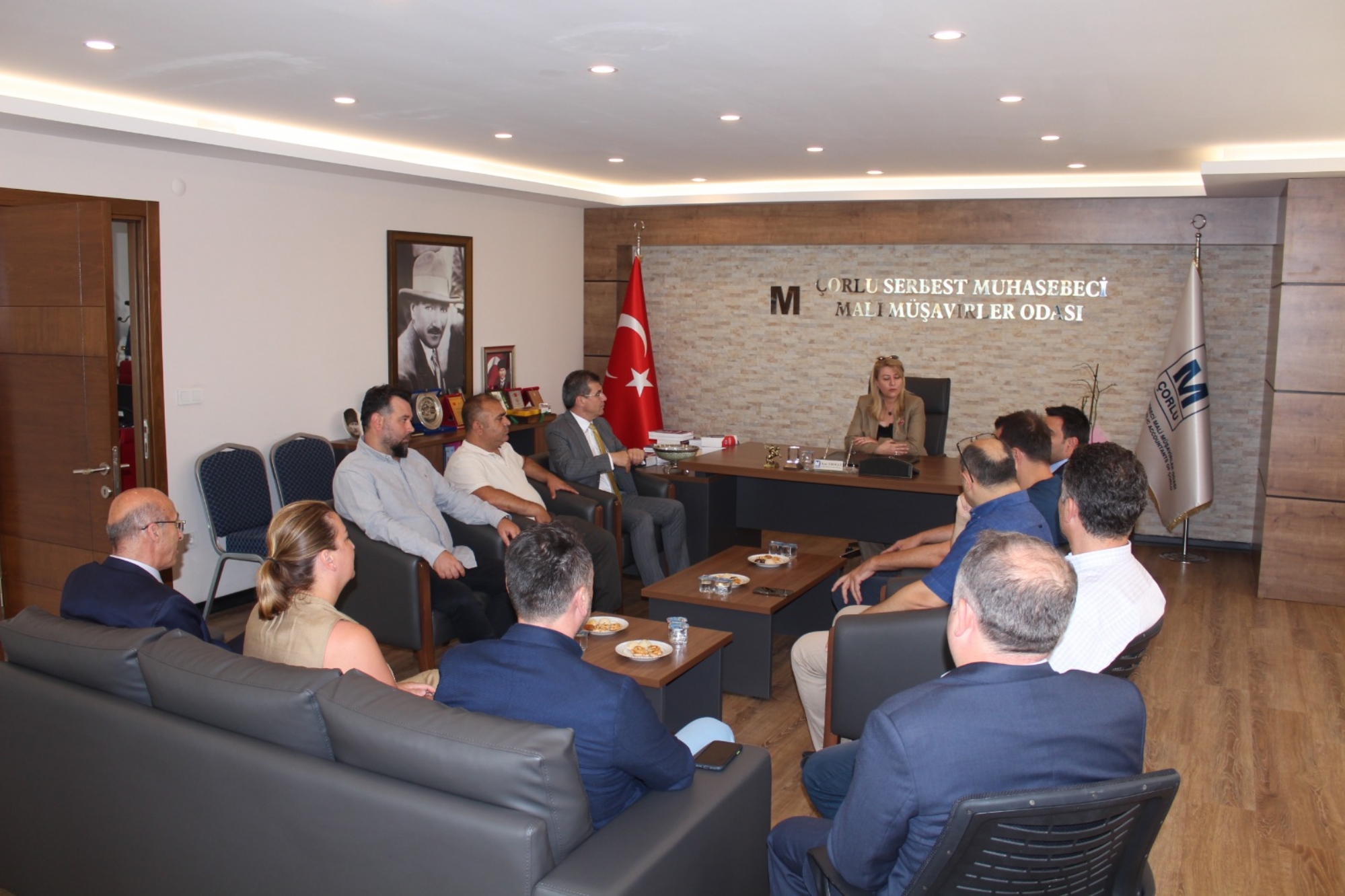 Çorlu TSO´dan Çorlu SMMM Odası  Başkanı  Ayşe Eroğlu ve Yönetim Kuruluna Tebrik Ziyareti