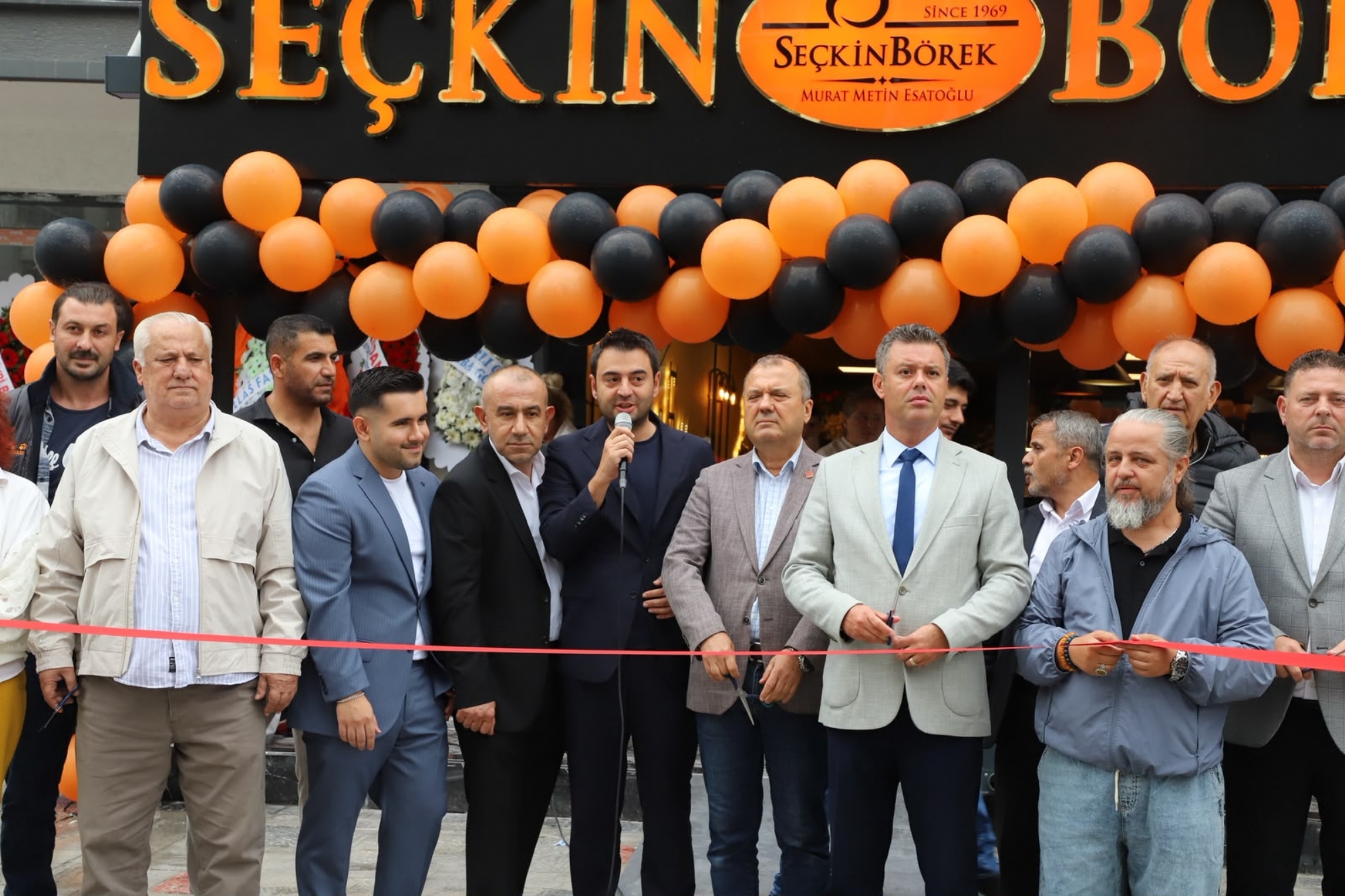 Yönetim Kurulu Başkanı İzzet VOLKAN, Seçkin Börek´in Açılışına Katılım Sağladı