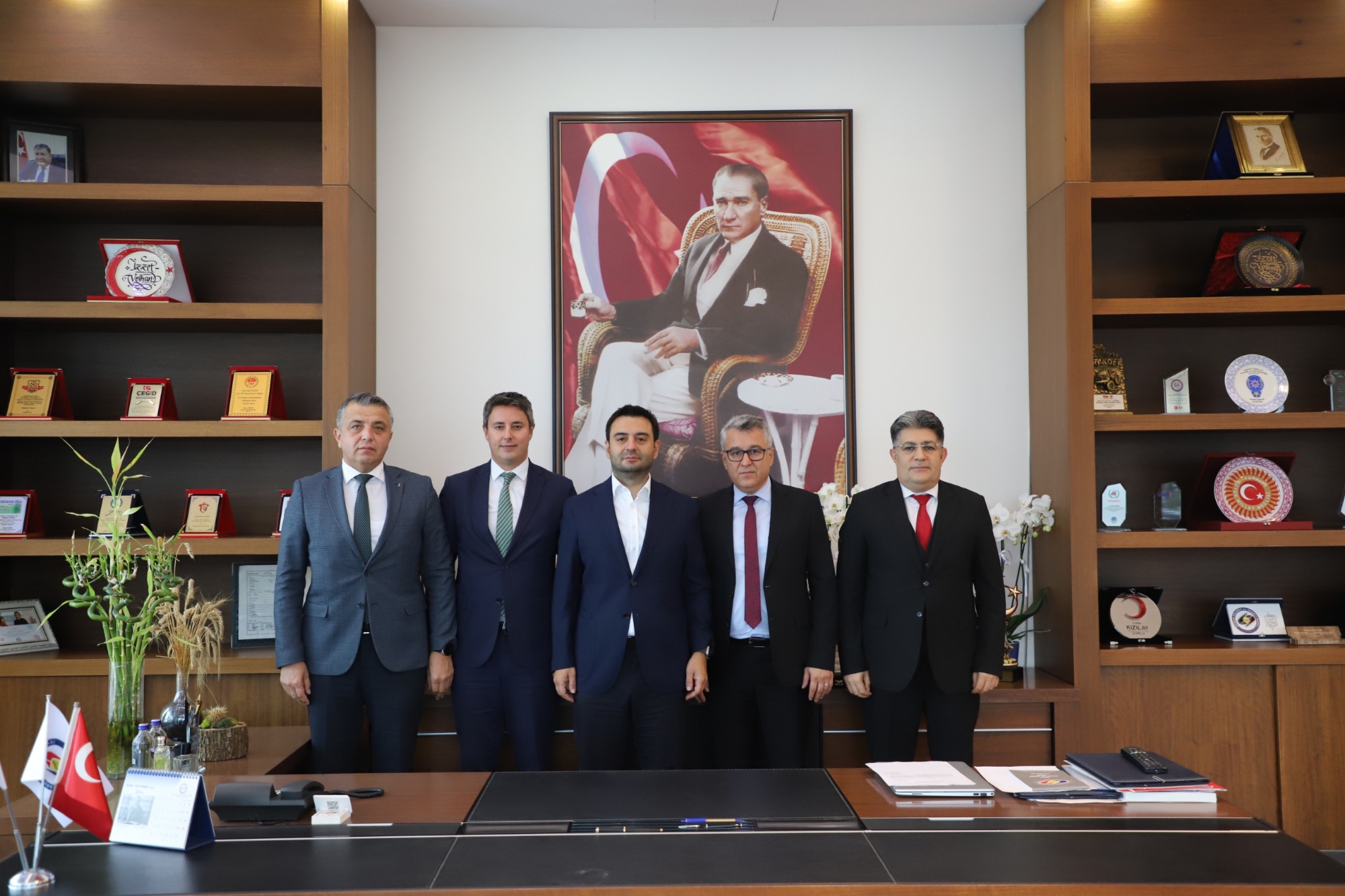 Ziraat Bankası Heyetinden Yönetim Kurulu Başkanı İzzet VOLKAN´a Ziyaret