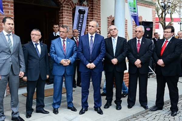 Çorlu TSO Yönetim Kurulu Başkan Yardımcısı Engin Adıgüzeloğlu"2 Nisan Otizm Farkındalık Günü Fotoğraf Sergisi"ne Katıldı