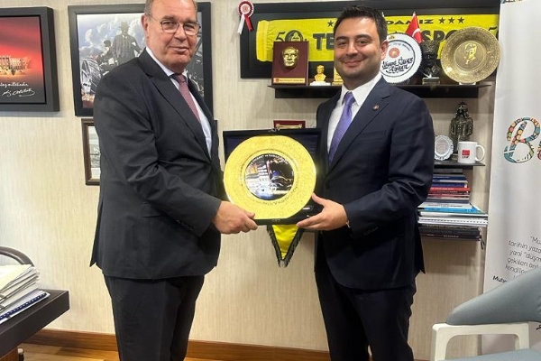 orlu TSO´dan  CHP Tekirda Milletvekili  Sayn Faik ztrak´a Ziyaret