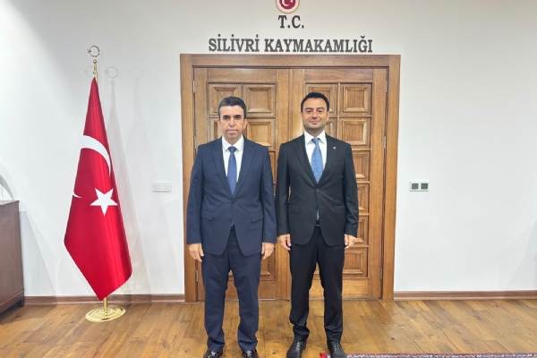�orlu Ticaret ve Sanayi Odas� Y�netim Kurulu Ba�kan� Say�n �zzet VOLKAN&acute;dan Silivri Kaymakam� Say�n Murat EREN&acute;e Hay�rl� Olsun Ziyareti