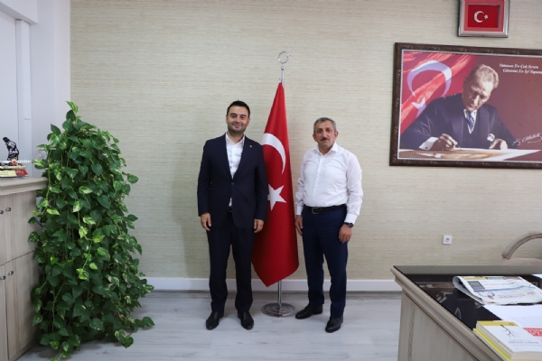 Y�netim Kurulu Ba�kan� �zzet VOLKAN&acute;dan �orlu �l�e Milli E�itim M�d�rl���ne Ziyaret