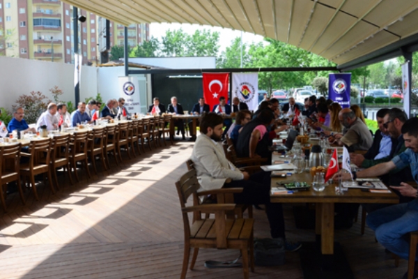 Odamz Meclisi ve Basn Mensuplar Kahvalt Organizasyonu´nda Biraraya Geldi