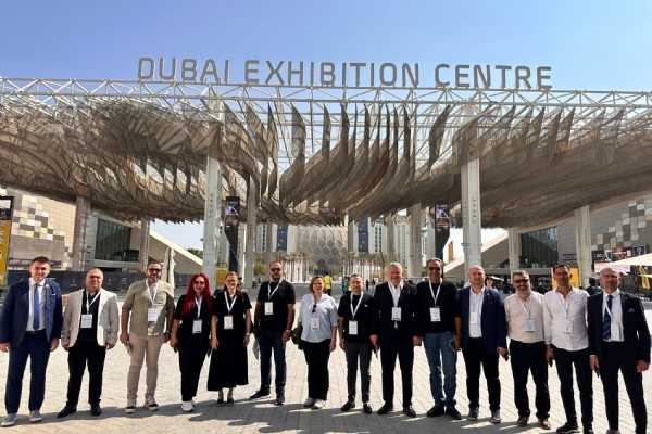 Çorlu Ticaret ve Sanayi Odası Heyeti Dubaide Düzenlenen "Jewellery, Gem & Technology" Fuarına Katıldı