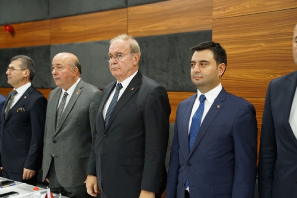 CHP Genel Bakan Yardmcs ve Parti Szcs, Tekirda Milletvekili Sayn Faik ztrakn  Bakanlnda,  Dzenlenen  CHP Ekonomi  Masas Toplants  Odamz Ev Sahipliinde Gerekleti