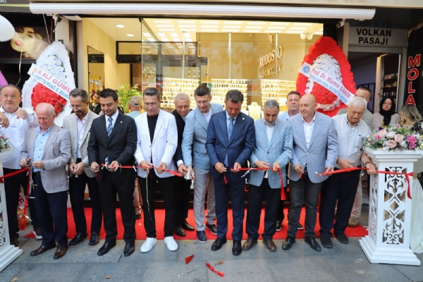 �orlu Ticaret ve Sanayi Odas� Y�netim Kurulu Ba�kan� �zzet VOLKAN Rodosto Kuyumculuk�un A��l�� T�renine Kat�ld�