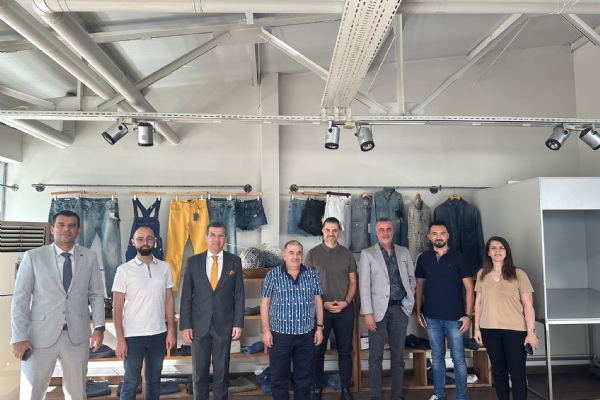Çorlu Ticaret ve Sanayi Odası 3. Meslek Komitesi´nden 500 Büyük Sanayi Kuruluşu İçerisinde Yer Alan Üyelerimizi Ziyaret