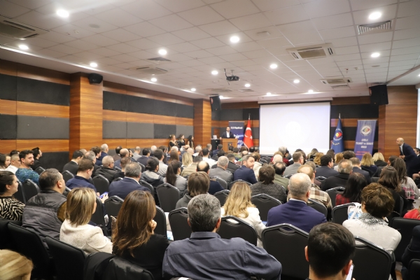 Odamz ve Yap Kredi birliinde  Dzenlenen hracatn E-Hali Etkinlii Gerekleti