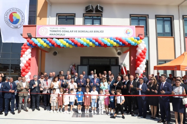 TOBB Bakan Sayn M. Rifat HSARCIKLIOLU´nun Katlmyla orluya Kazandrlan TOBB Anaokulu´nun Al Treni Gerekleti
