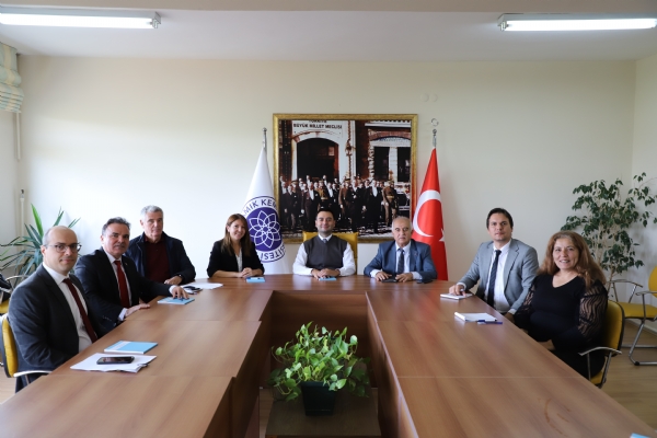 orlu Ticaret ve Sanayi Odas Ynetim Kurulu Bakan zzet VOLKAN, Mesleki Eitim birlii Yrtme Kurulu Toplantsna Katld