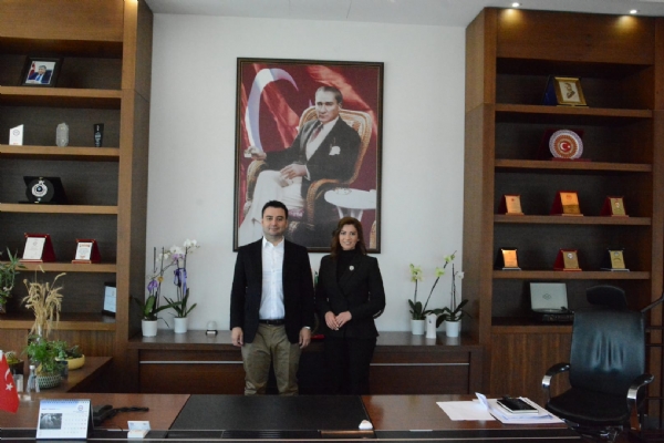 Ak Parti Tekirdağ Milletvekili Aday Adayı Mimar Tuğçe Bozdoğan Odamız Yönetim Kurulu Başkanı İzzet Volkan´a Ziyarette Bulundu