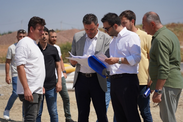 Odamz  Ynetim Kurulu Bakan zzet VOLKAN ve  orlu Belediye Bakan Ahmet SARIKURT  Sosyal Tesis Projesi ve Selfie Park naat Alann ncelediler