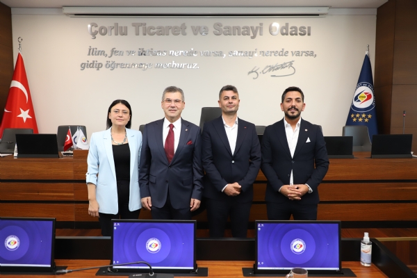 �orlu Ticaret Ve Sanayi Odas� Meclis Ba�kanl���na  Erdim Noyan Yeniden Se�ildi