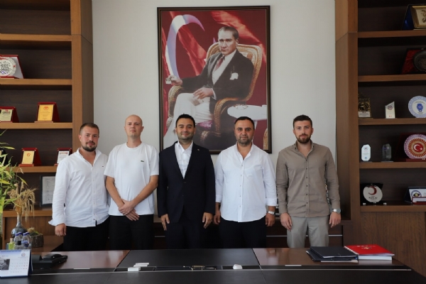 DS Han Yap�, G�nd�zler �n�aat ve Ar-Si Sigorta Arac�l�k Yetkililerinden �orlu TSO Ba�kan� �zzet VOLKANa Ziyaret