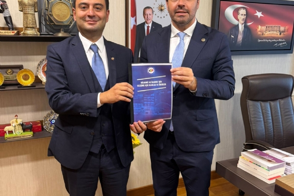 Çorlu TSO´dan AK Parti Tekirdağ Milletvekili Sayın Gökhan DİKTAŞ´a Ziyaret