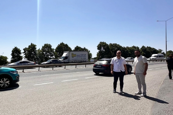 orlu TSO 2.Meslek Komite yesi Deniz SARI; T.C. Karayollar Genel Mdrl 1.Blge Mdrl Yetkilisi Hamza EVSAN le Bir Araya Geldi