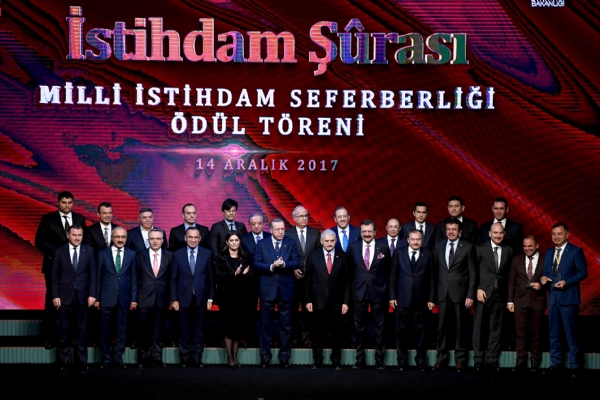 İstihdam Şûrası ve İstihdam Seferberliği Ödül Töreni Cumhurbaşkanlığı Külliyesinde Gerçekleşti