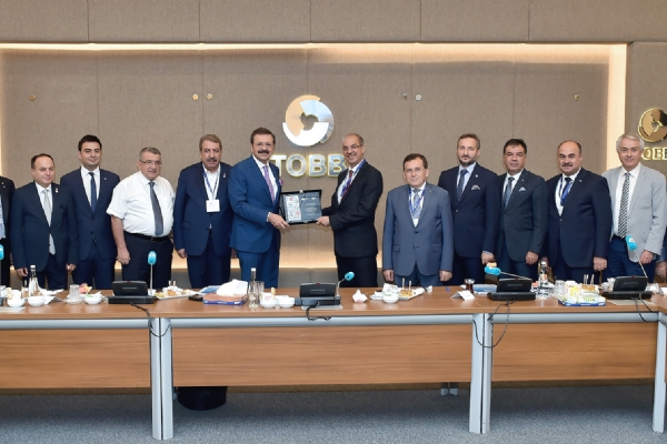 Ynetim Kurulu Bakanmz zzet Volkan´a Uluslararas Arenada nemli Grev