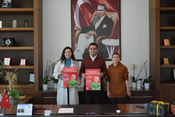 Ayşen Çelik ve Umut Özcan Odamız Yönetim Kurulu Başkanı İzzet Volkan´a Ziyarette Bulundu