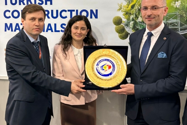 orlu TSO Heyeti Paris´te Dzenlenen BATIMAT PARS Yap Ve naat Fuarna Katld