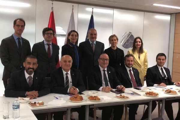 TOBB Başkanı Rifat Hisarcıklıoğlu´ndan Odamız Yönetim Kurulu Başkanı İzzet Volkan´a Özel Davet