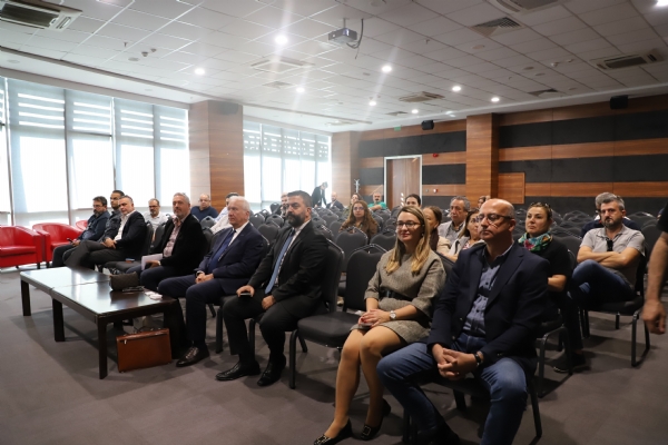 Odamz ve Trk -Alman Ticaret ve Sanayi Odas ibirliinde   Trk irketleri iin Almanyada Yatrm ve irketleme Frsatlar  Konulu Toplant Gerekleti