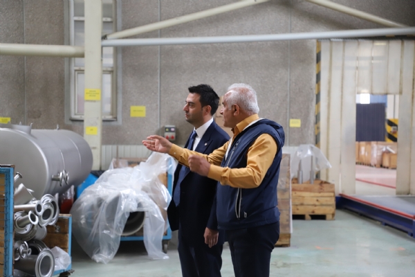 Odam�z Y�netim Kurulu Ba�kan� �zzet VOLKANdan  Canlar Mekatronike Ziyaret