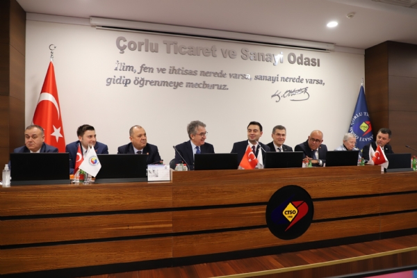 Cumhuriyet Halk Partisi Genel Ba�kan Yard�mc�s� Prof. Dr. Yal��n Karatepe Ba�kanl���ndaki Ekonomi Tak�m� Odam�z� Ziyaret Etti
