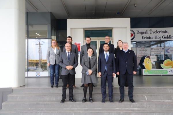 �yi Parti Tekirda� Milletvekili Say�n Selcan TA�CI�dan �orlu Ticaret ve Sanayi Odas� Y�netim Kurulu Ba�kan� �zzet VOLKAN�a Ziyaret