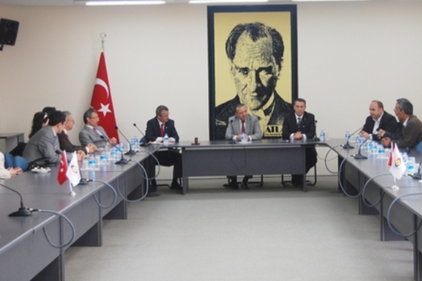 Milliyetçi Hareket Partisi (MHP) Tekirdağ Milletvekili Adayları Çorlu TSO´yu Ziyaret Ettiler
