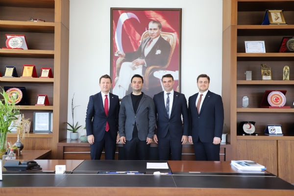Ziraat Katlm orlu ube Mdr Emre AKGN  Portfy Yneticileri Kadir YILMAZ Ve Volkan BAYK Odamz Ynetim Kurulu Bakan zzet VOLKAN´ Ziyaret Etti