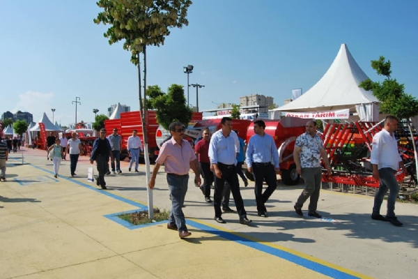 AF Standlar Gezilerek ncelemelerde Bulunuldu