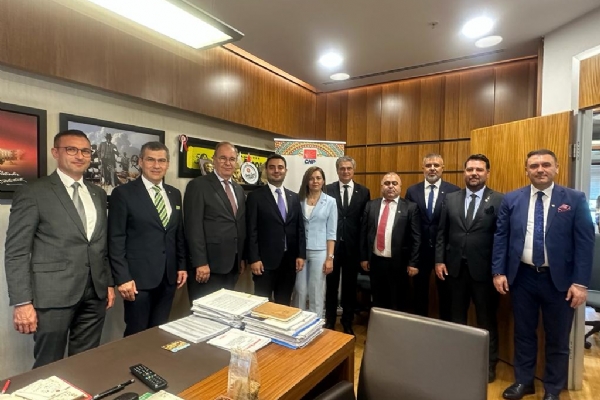 Çorlu TSO´dan CHP Tekirdağ Milletvekili Sayın Faik Öztrak´a Ziyaret