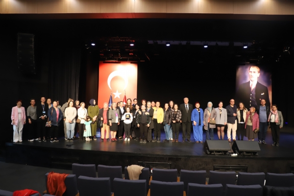 �orlu TSO, Tekirda� Otizim ve �zel Bireyleri Destekleme  Derne�i ve �stanbul Kent �niversitesi �� Birli�e D�zenlenen  �Otizm ve �zel Gereksinimli Birey Ailelerinde T�kenmi�lik  Sendromu ve Psikososyal Destek Semineri� Ger�ekle�ti