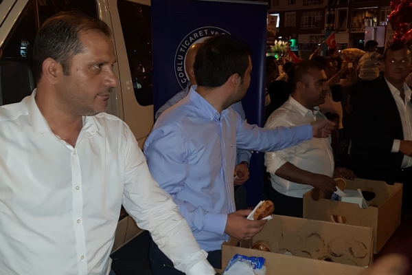 Odamz tarafndan 15 Temmuz ehitleri ve Tren Kazasnda Hayatn Kaybedenler in Mevlit Okutuldu