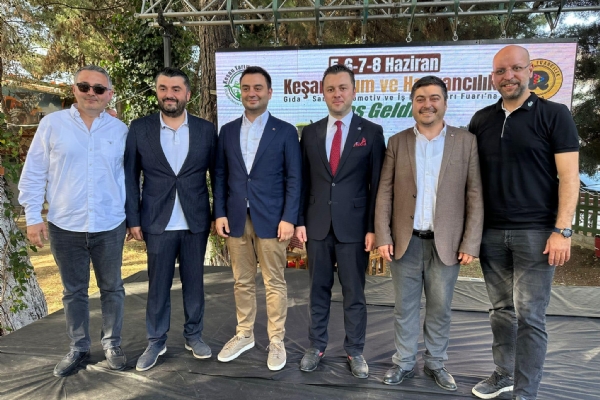 Odamz Ynetim Kurulu Bakan zzet VOLKAN Kean Tarm ve Hayvanclk Gda Sanayi Otomotiv ve  Makinalar Fuarna Katlm Salad