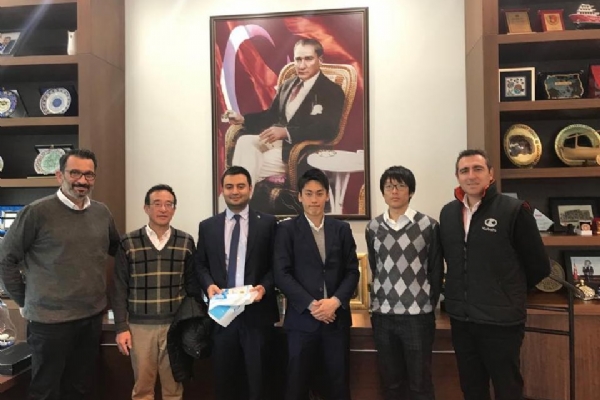 Kubota  Bakan Takashi Nakano, Ynetim Kurulu Bakanmz zzet Volkan´ Ziyaret Etti
