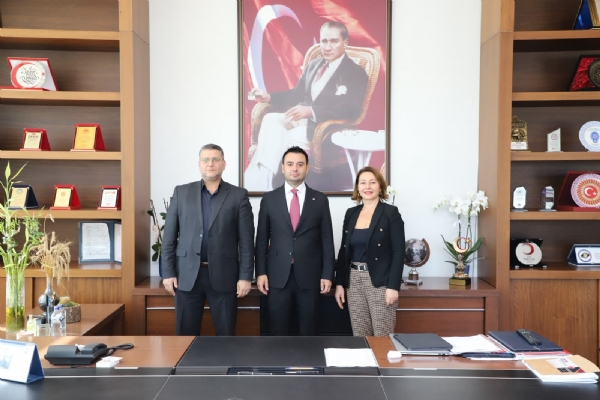 Tureks Uluslararas� Fuarc�l�ktan �orlu TSO Ba�kan� �zzet VOLKANa Tebrik Ziyareti
