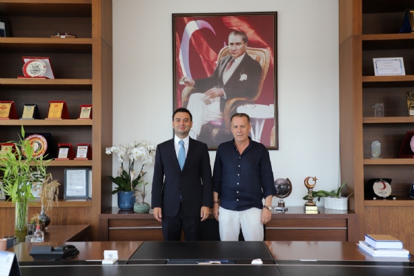 Odamz Gemi Dnem Ynetim Kurulu ve Meclis Bakanl Grevlerinde Bulunan Sayn smail Glerolu, Odamz Ynetim Kurulu Bakan zzet Volkan Ziyaret Etti