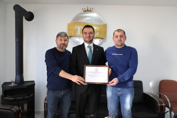 Çorlu TSO Yönetim Kurulu Başkanı İzzet Volkan, 2024 Yılı "Çorlu TSO Üye Skor Kartı" Değerlendirmesinde Birinci Olan Taç Mutfak Eşyaları Ambalaj İnşaat İmalat San. ve Tic. Ltd. Şti. Marmara Ereğlisi Şubesini Ziyaret Etti