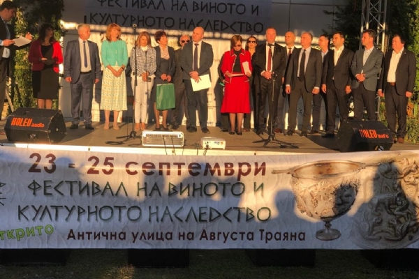 Çorlu Belediye Başkanı Sayın Ahmet Sarıkurt ve Odamız Yönetim Kurulu Başkanı Sayın İzzet Volkan Augustiada 2022 Şarap Ve Kültürel Miras Festivali Açılış Törenine İştirak Ettiler