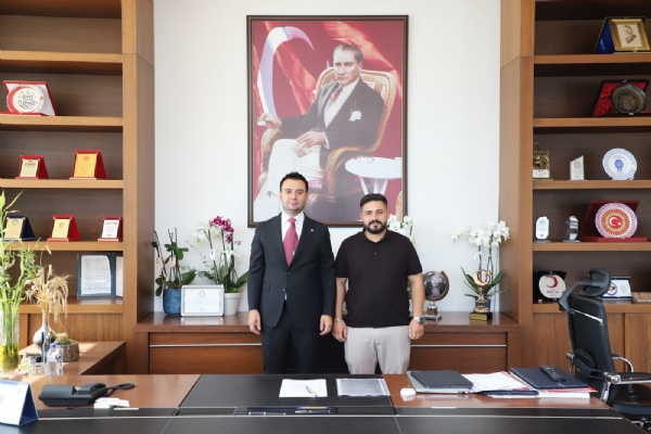 Ar� F�r�n Firma Yetkilisi Yusuf �ABEK�ten Y�netim Kurulu Ba�kan� �zzet VOLKAN�a Tebrik Ziyareti