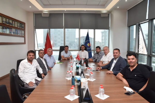 Çorlu Belediye Başkanı Sayın Ahmet Sarıkurt ve Odamız Yönetim Kurulu Başkanı İzzet Volkan;  6. Meslek Komitesi Üyeleri ile Bir Araya Gelerek İstişarelerde Bulundu