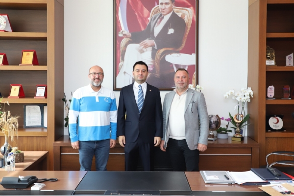 Sert Otomotiv Firma Yetkilisi Deniz SERT  ve Bulut Gaz Firma Yetkilisi Erol ERTEK�Nden Y�netim Kurulu Ba�kan� �zzet VOLKAN&acute;a  Tebrik Ziyareti