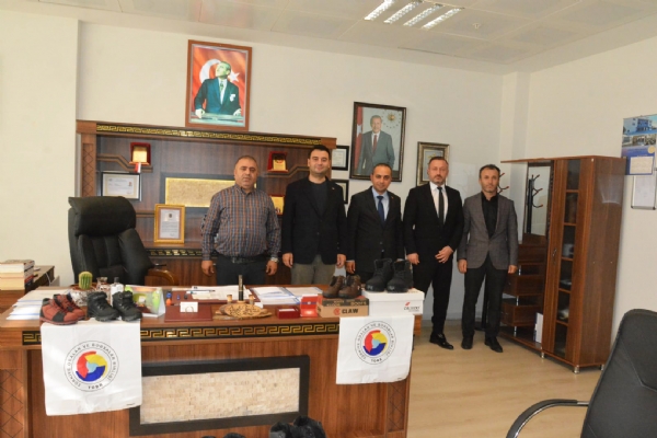 Odamzdan 800 renciye Ayakkab Yardm
