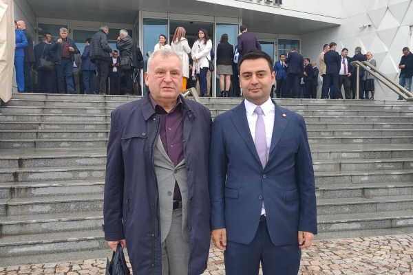 Odamız Yönetim Kurulu Başkanı İzzet Volkan Bulgaristan´ın Burgas şehrinde Düzenlenen Bulgar Türk İş Forumunda Burgas TSO Başkanı Todor Demirkov İle Bir Araya Geldi