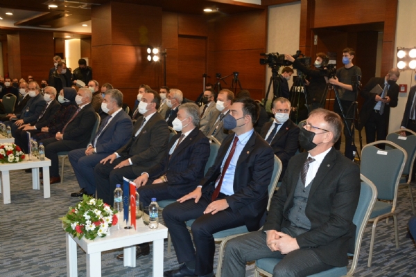 Odamız Yönetim Kurulu Başkanı İzzet Volkan, Sanayi ve Teknoloji Bakan Yardımcısı Sn. Çetin Ali Dönmez´in Teşrifleriyle Düzenlenen Trakyanın Verimli KOBİleri Projesinin Açılış Etkinliğine Katılım Sağladı
